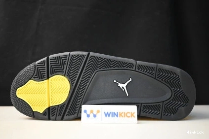 4 JORDAN THUNDER RETRO AIR DH6927-017 0719